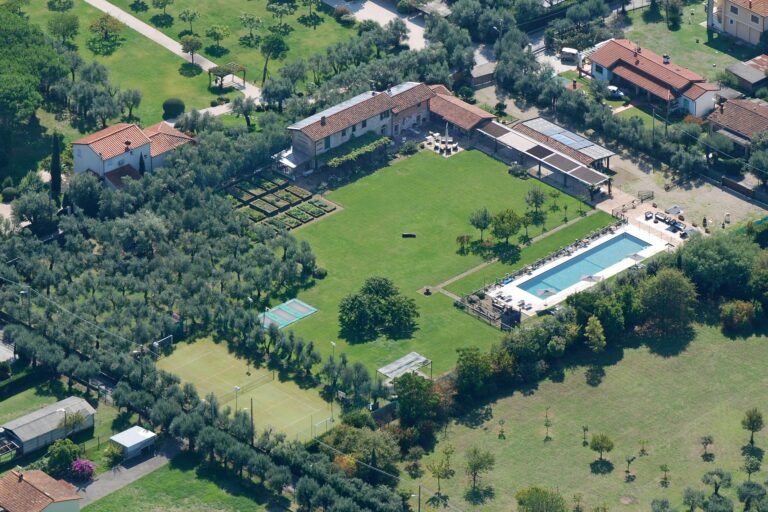 olimagio farmstay tuscany accommodations aeree
